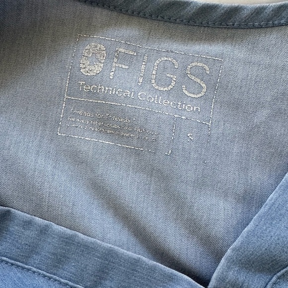 FIGS Special Edition Women’s Casma Three-Pocket Top Heather Indigo/Cement - Picture 6 of 9